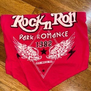 Red Rock n Roll Bandana top